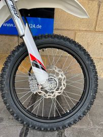 Bild 13 - 338728647 RR 4T 125 LC ENDURO RR125 - AM LAGER