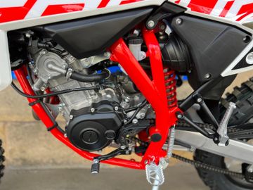 Bild 7 - 338728647 RR 4T 125 LC ENDURO RR125 - AM LAGER