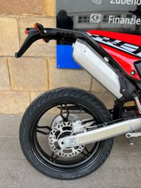 Bild 11 - 340410849  RR 4T 125 LC SUPERMOTO - AM LAGER -