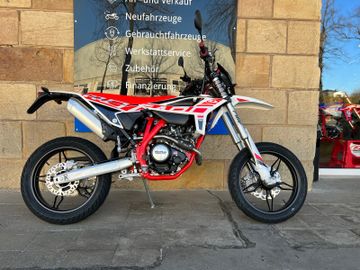 Bild 1 - 347971703 RR 4T 125 LC SUPERMOTO RR125 - AM LAGER