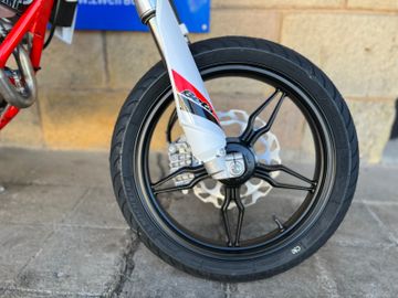 Bild 10 - 347971703 RR 4T 125 LC SUPERMOTO RR125 - AM LAGER